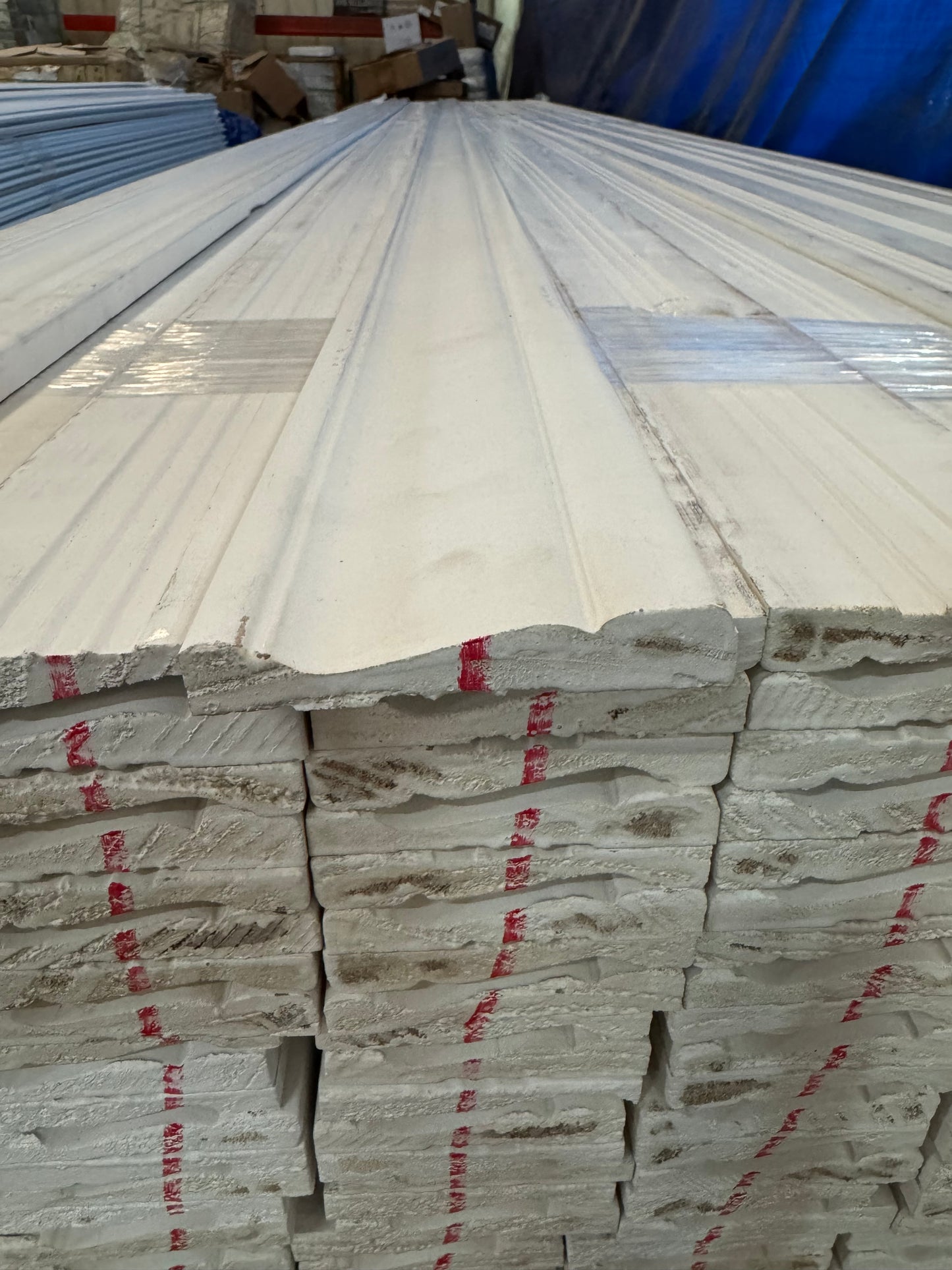 A312 5/8 x 3-1/2" x 17' PRIMED PINE Baseboard